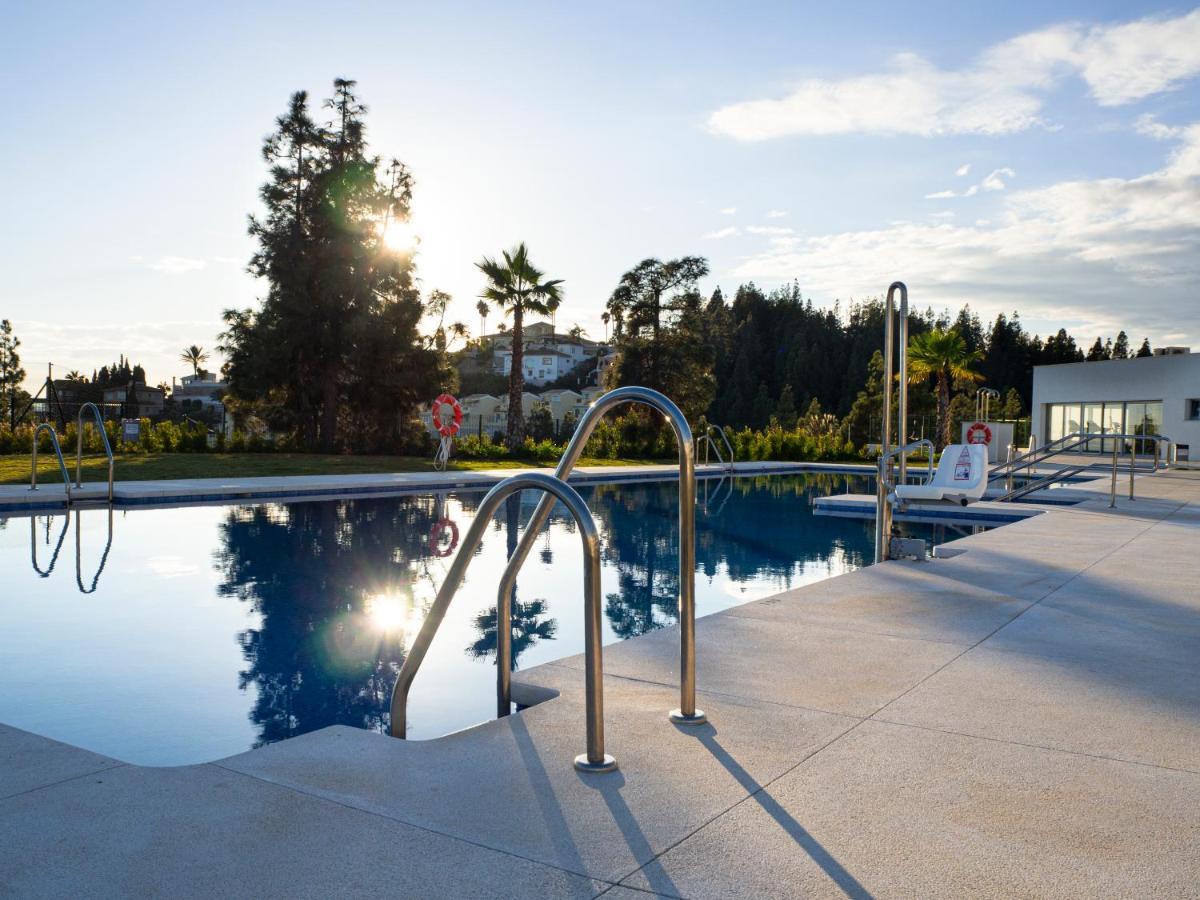 Wonderful, Excellent New 4-bed Near Malaga With Indoor And Outdoor Swimmimg Pools, Gym And Sauna Facilities * El Faro