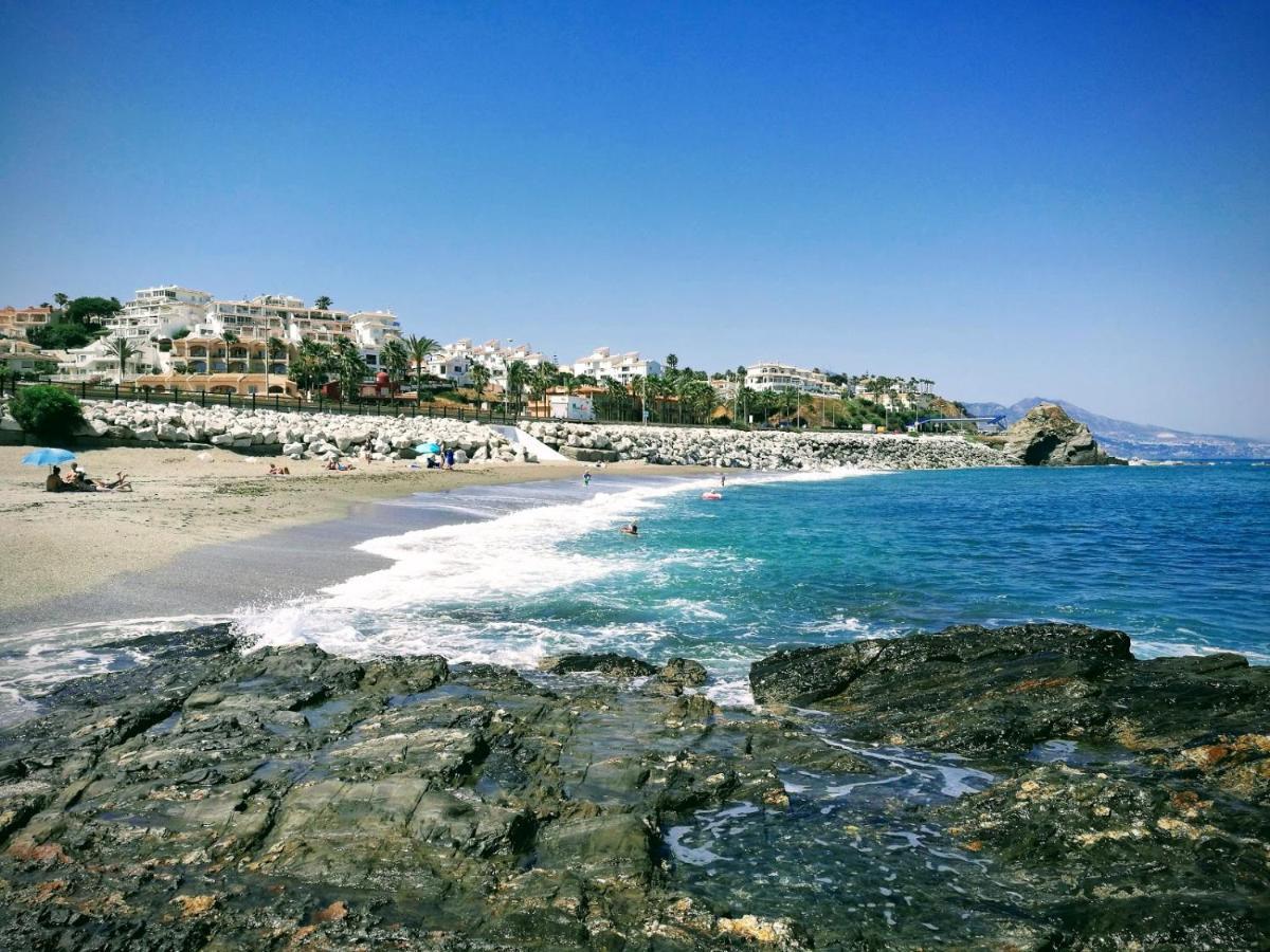 Malaga Oasis: 4-bed With Dual Pools And Wellness Center