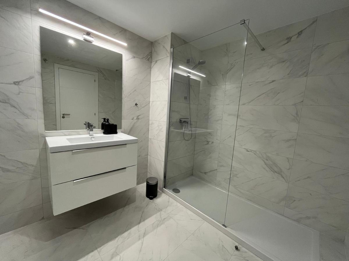 Malaga Oasis: 4-bed With Dual Pools And Wellness Center El Faro